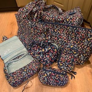 7 piece Vera Bradley travel bags